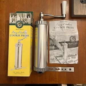 Cookie Press Fante's Easy-The Italian Market Original Since 1906, Silver-New